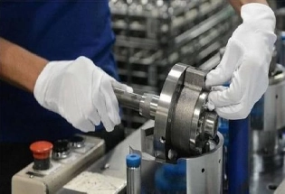मांग में वृद्धि से विनिर्माण क्षेत्र की वृद्धि 5 महीनों के शीर्ष पर, PMI हुआ 56.9 अंक